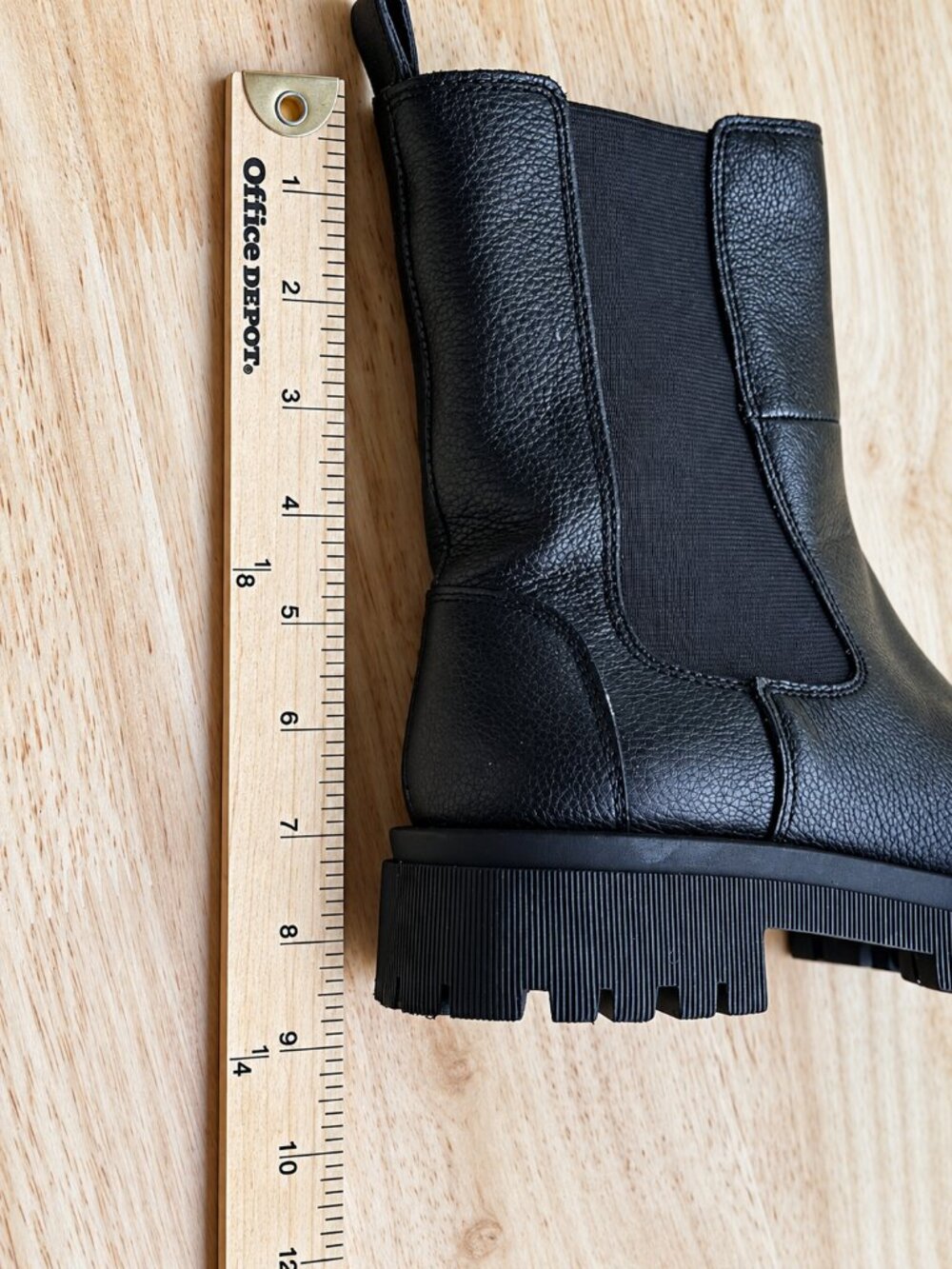 Gianni Bini Black Leather Chelsea Lug Boots Size 6.5 - Picture 11 of 12